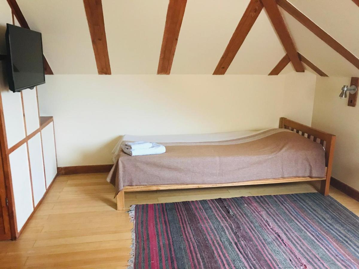 Hotel Mirhav Goris Bagian luar foto