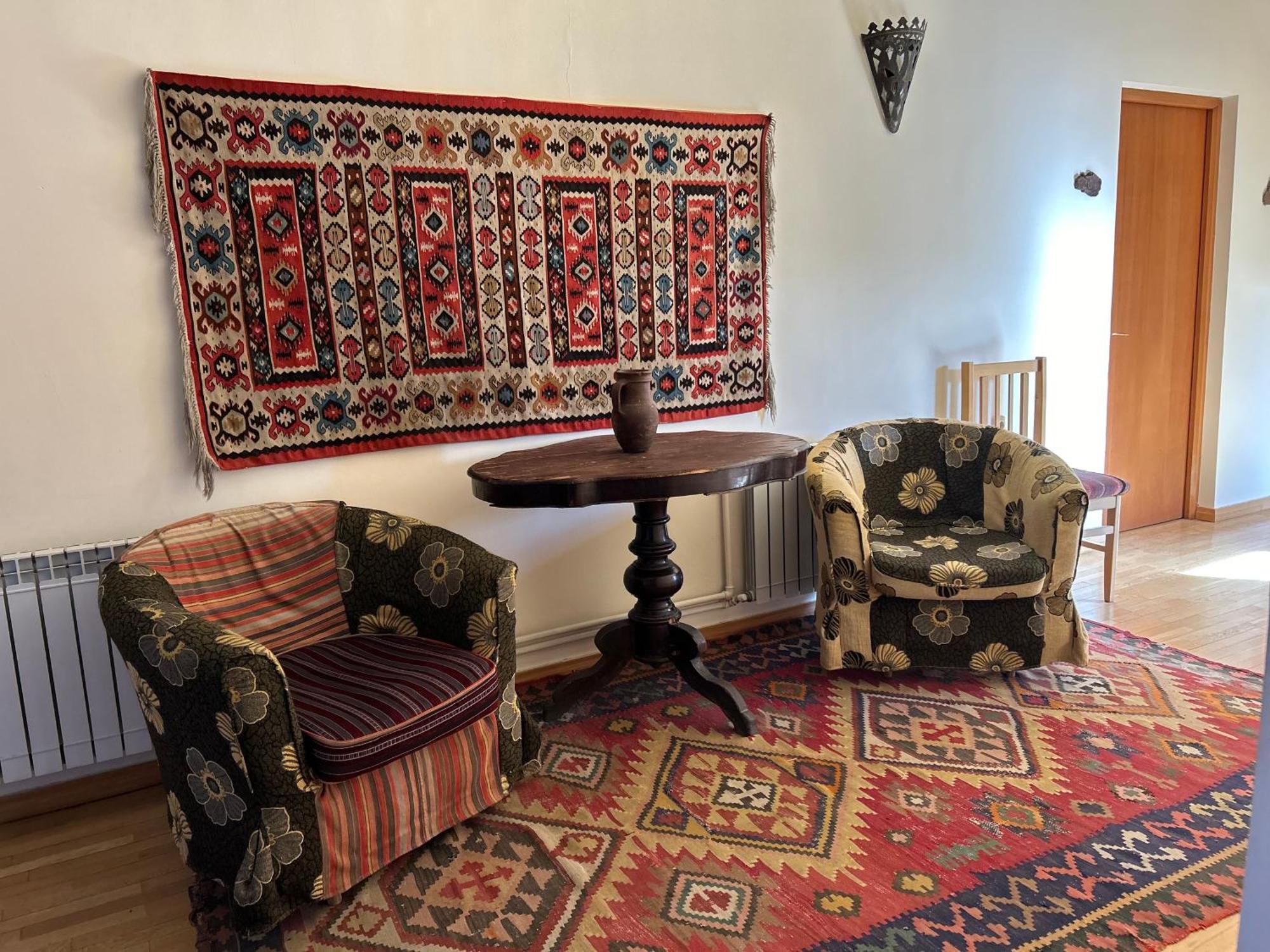 Hotel Mirhav Goris Bagian luar foto